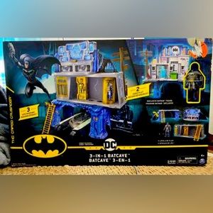 NEW Spin Master DC Comics Batman 3-in-1 Batcave Playset